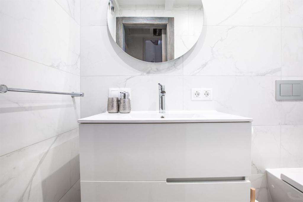 Molinillo Apartment 2 Bedrooms In Malaga Center المظهر الخارجي الصورة